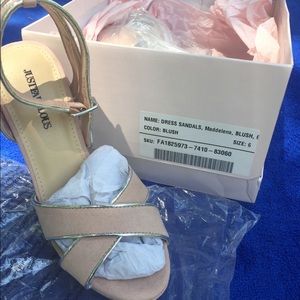 Brand new blush pumps